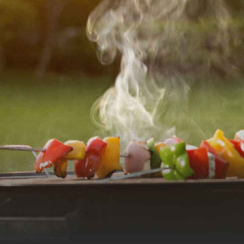 OPEN-TO-SKY LOUNGE WITH BARBEQUE COUNTER MEDITATION COURT