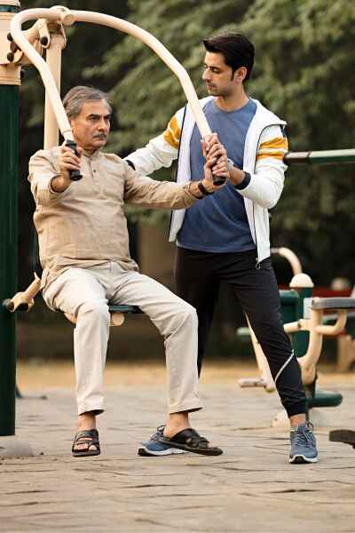 OUTDOOR EXERCISE STATION